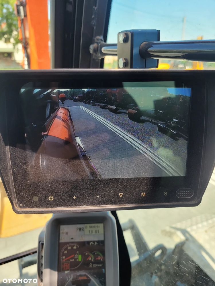 Hitachi ZX145W / ROTOTILT ze szczypcami / przyczepa / - 17