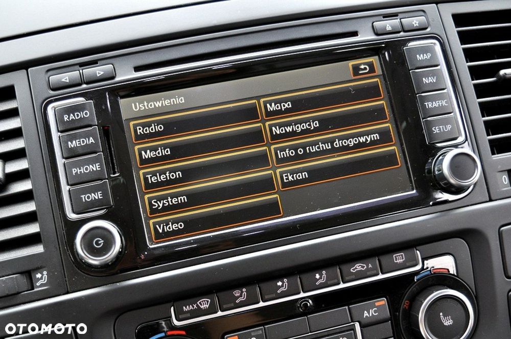 Volkswagen Multivan - 39