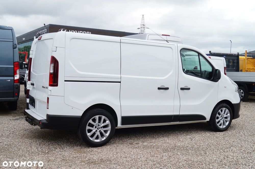Renault Trafic - 12