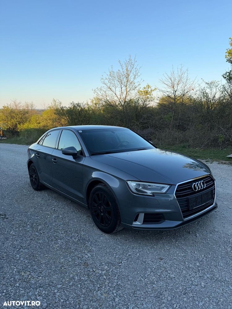 Audi A3 2.0 TDI S tronic Design - 1