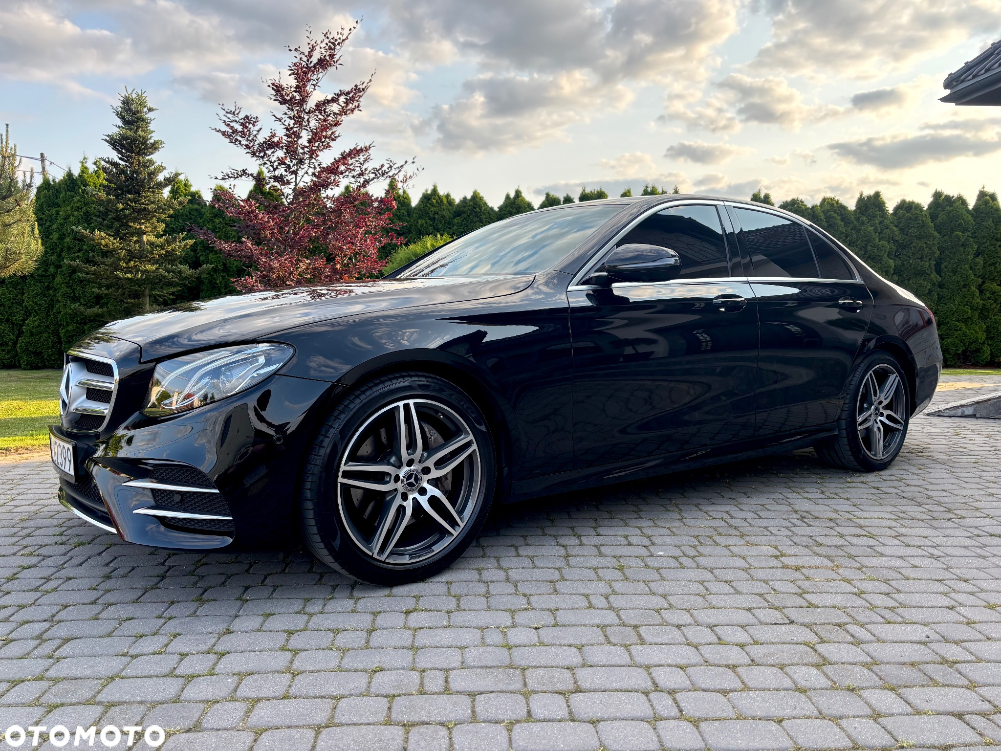 Mercedes-Benz Klasa E 220 d 9G-TRONIC AMG Line - 5