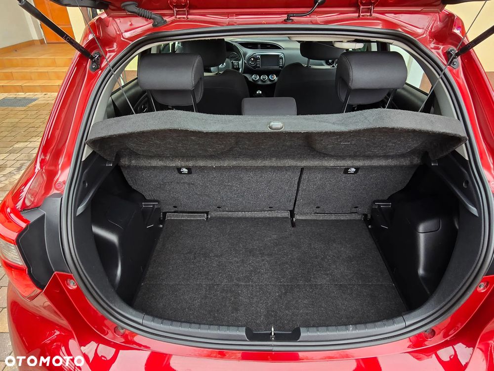 Toyota Yaris 1.5 Dynamic - 10