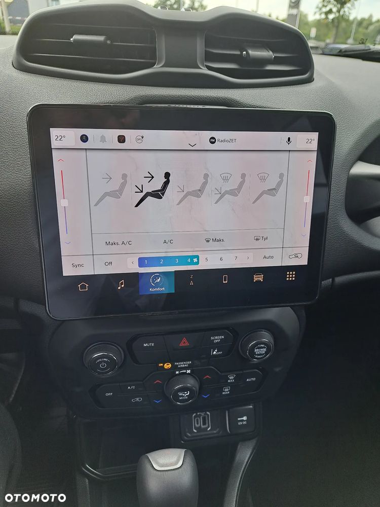 Jeep Renegade 1.5 T4 mHEV Altitude FWD S&S DCT - 9