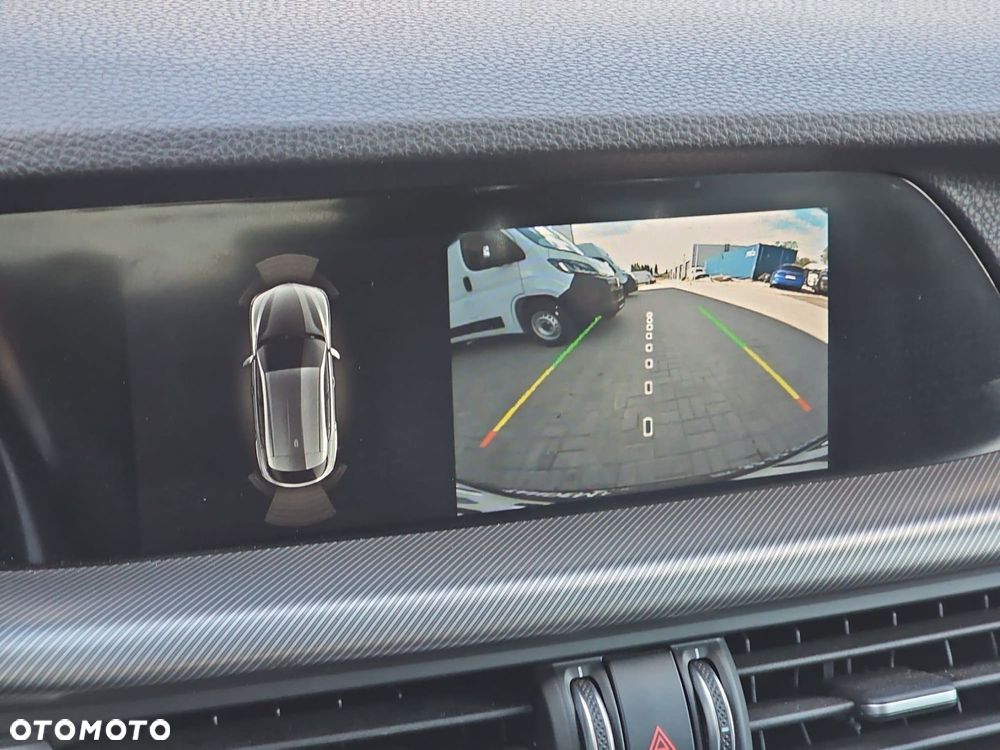 Alfa Romeo Stelvio 2.0 Turbo Veloce Q4 - 29