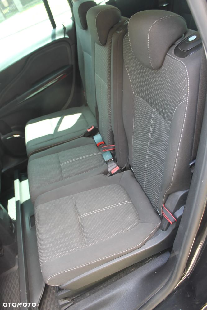 Opel Zafira - 9