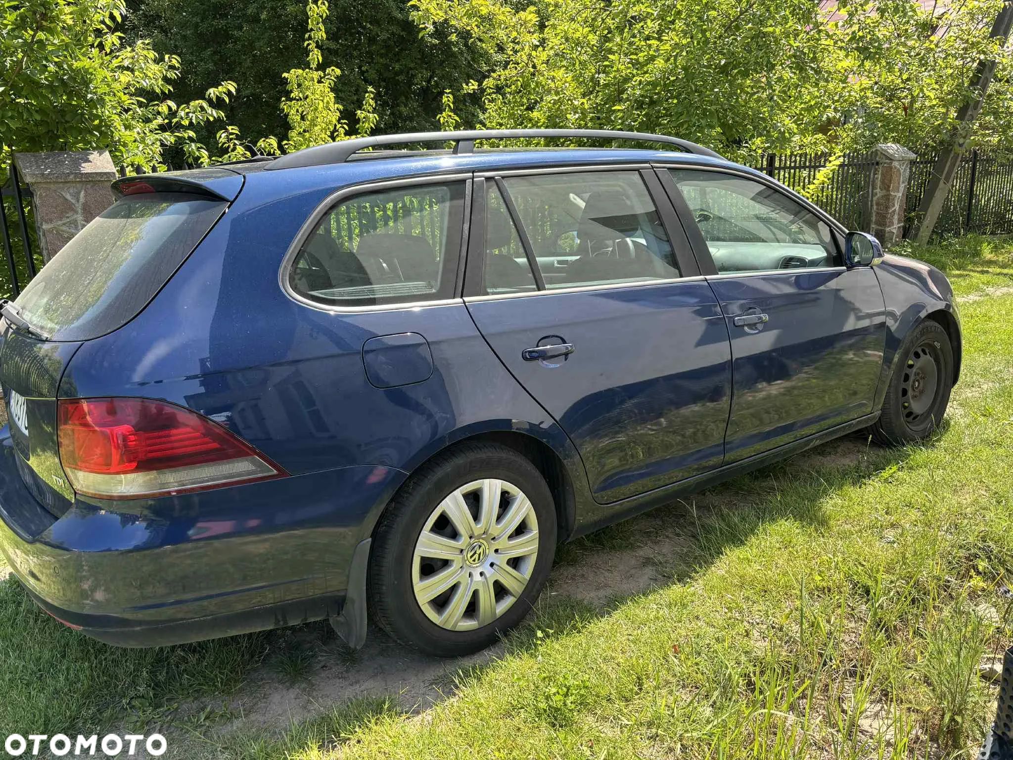 Volkswagen Golf VI 1.6 TDI Comfortline - 1