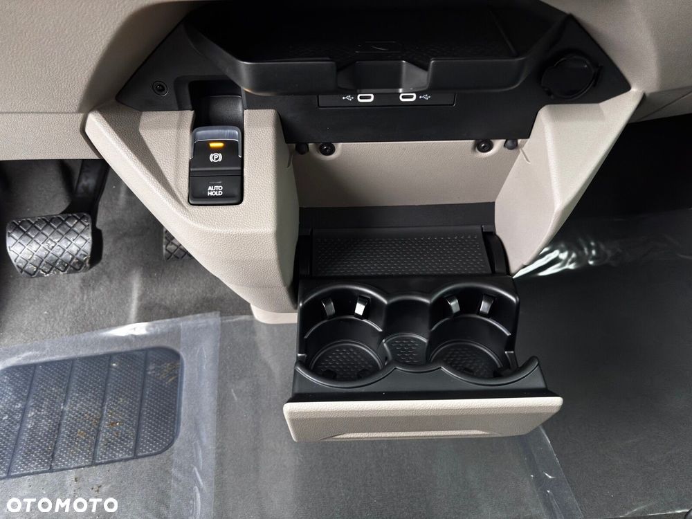 Volkswagen Multivan 2.0 TDI L1 Family DSG - 19