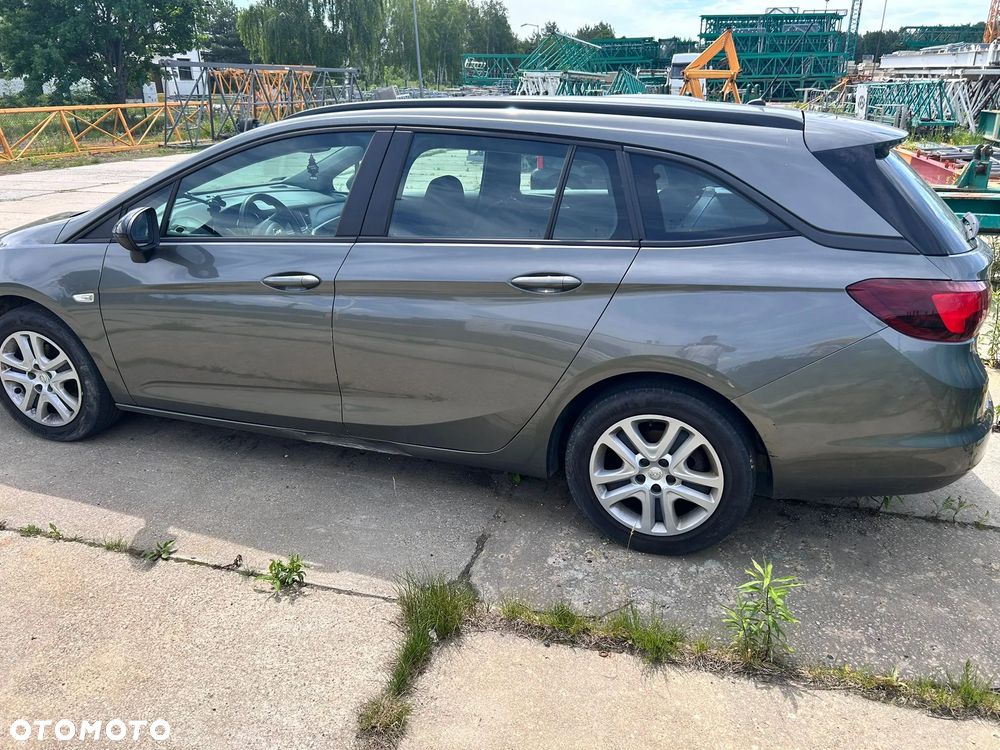 Opel Astra - 4