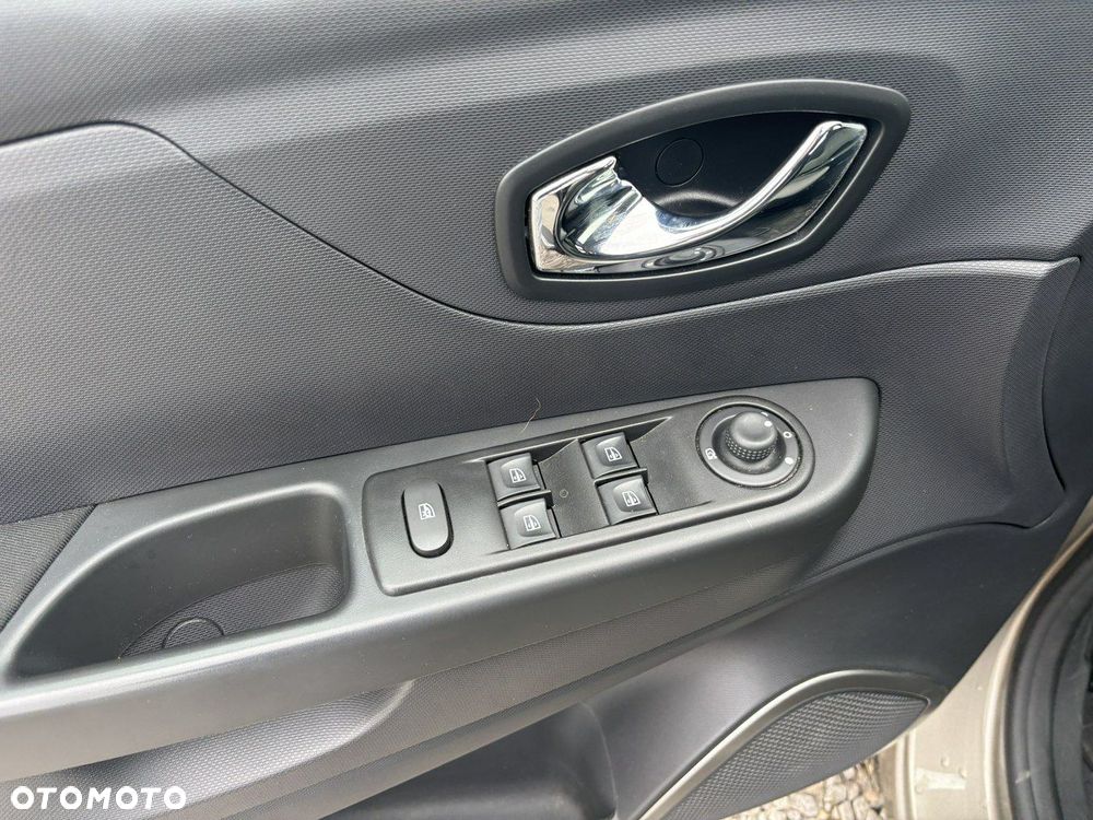 Renault Captur - 18