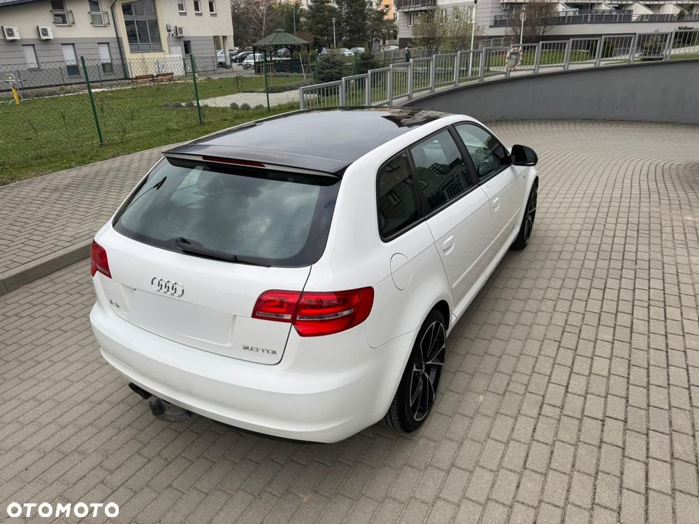 Audi A3 Sportback 2.0 TDI DPF Ambition S tronic - 4