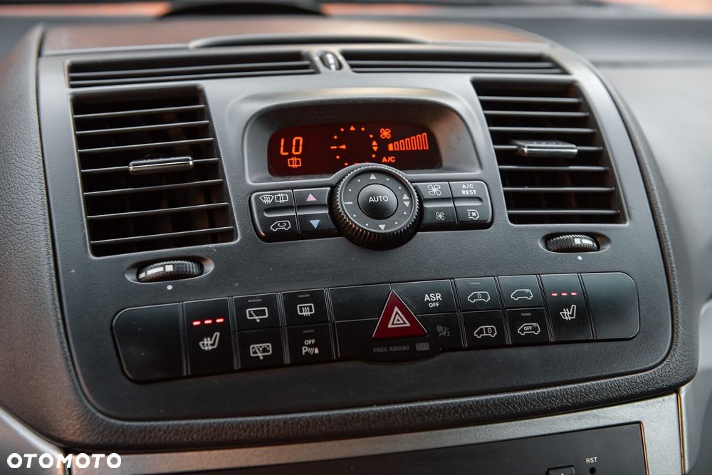 Mercedes-Benz Viano - 15