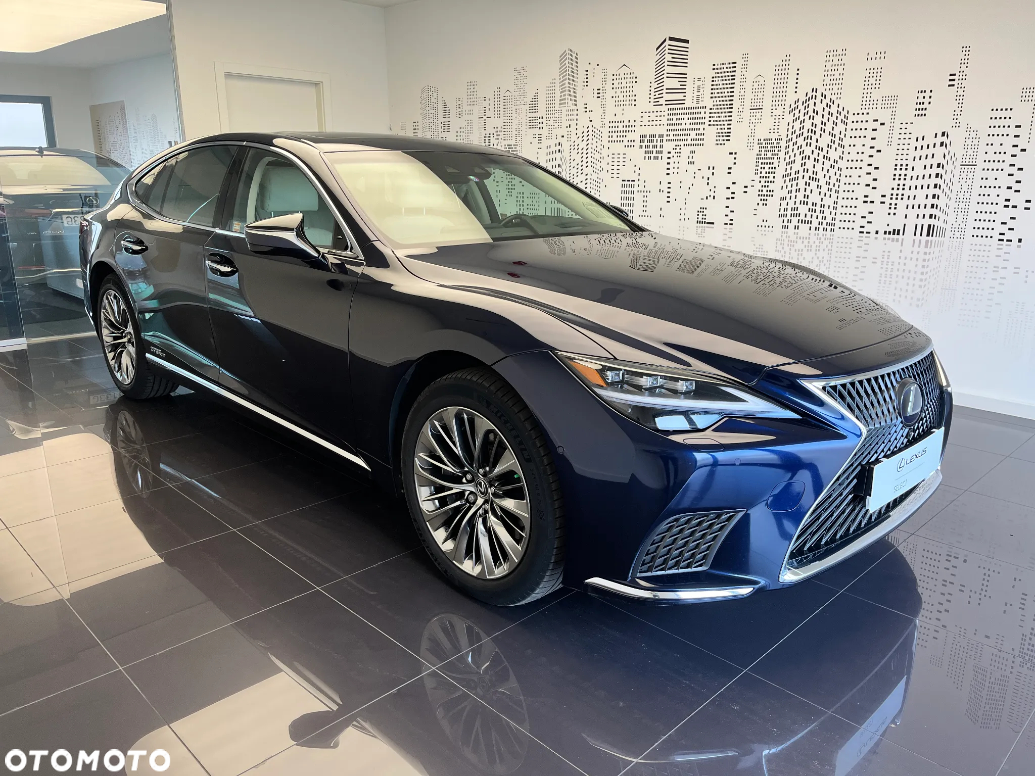 Lexus LS 500h Prestige AWD - 2