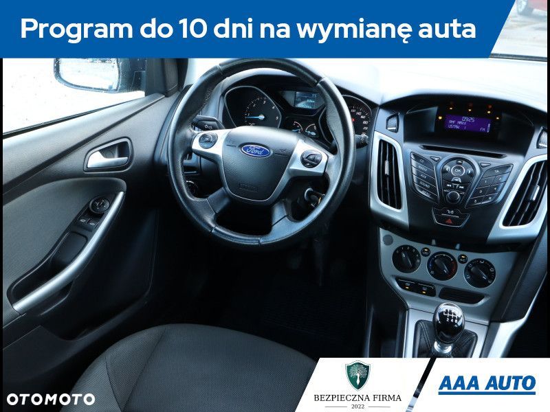 Ford Focus - 8