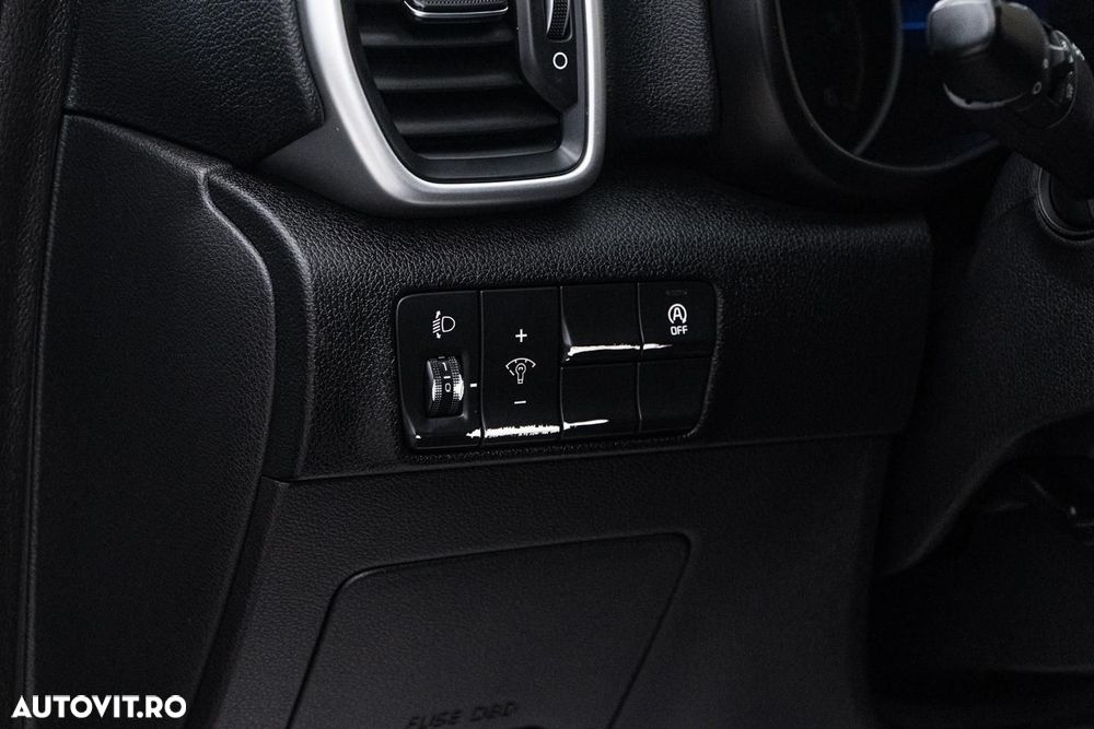 Kia Sportage 1.6 CRDI AWD Eco-Dynamics+ (48V M-H) DCT PLATINUM - 19