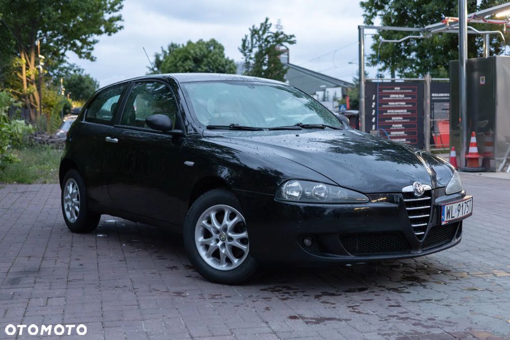 Alfa Romeo 147 - 1