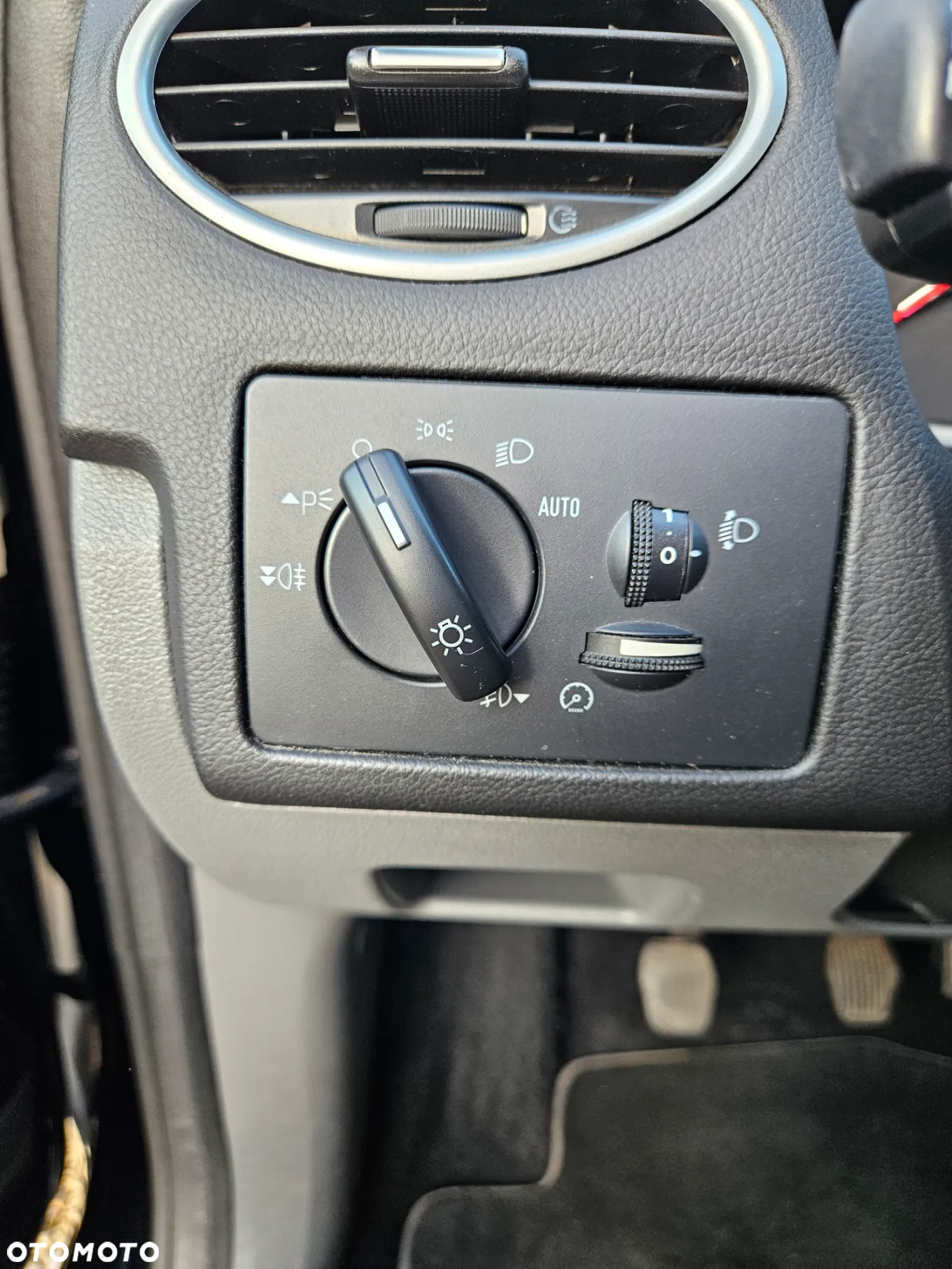 Ford Focus - 11