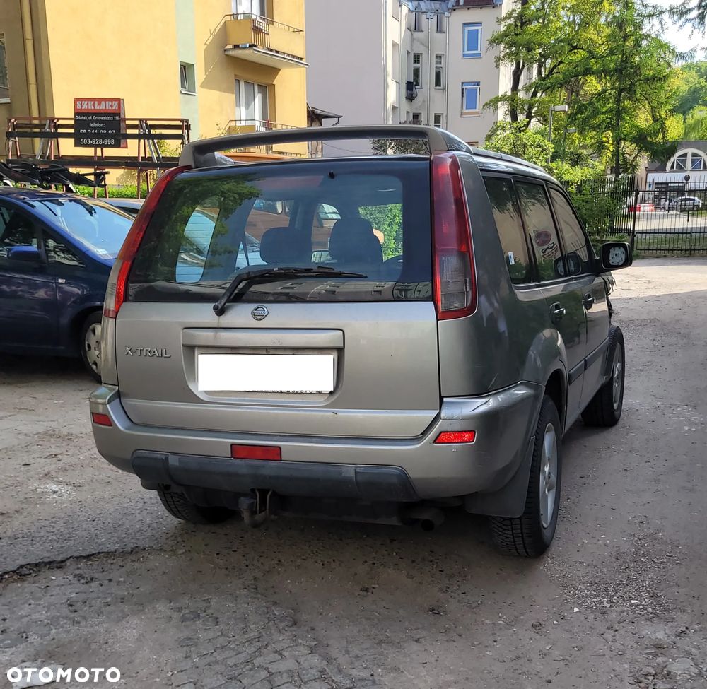 Nissan X-Trail - 2