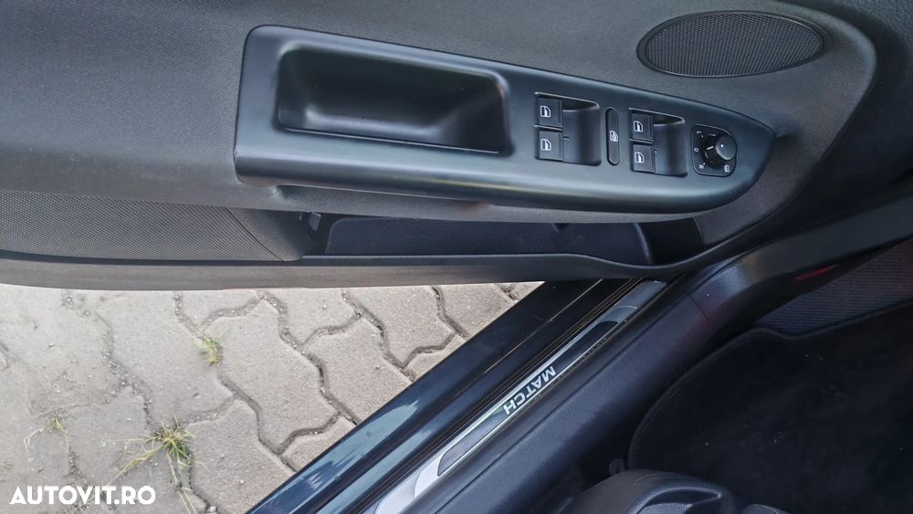 Volkswagen Golf Plus 1.6 TDI DPF Highline - 11