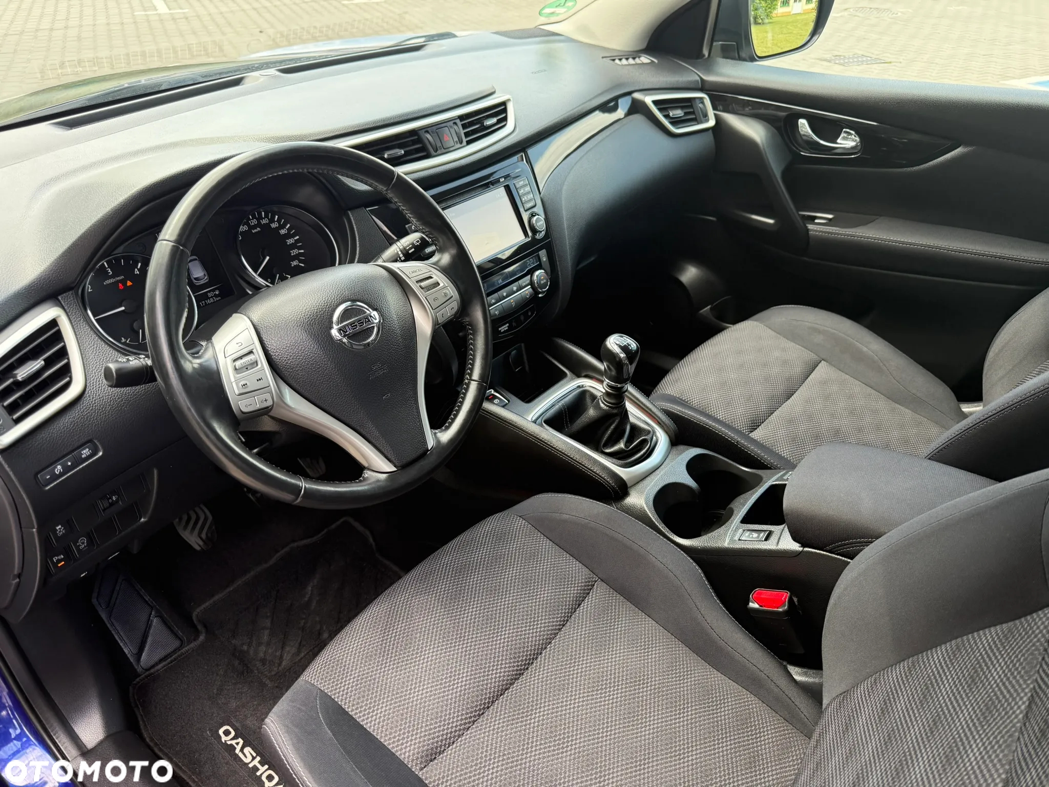Nissan Qashqai 1.6 dCi Visia S&S - 24