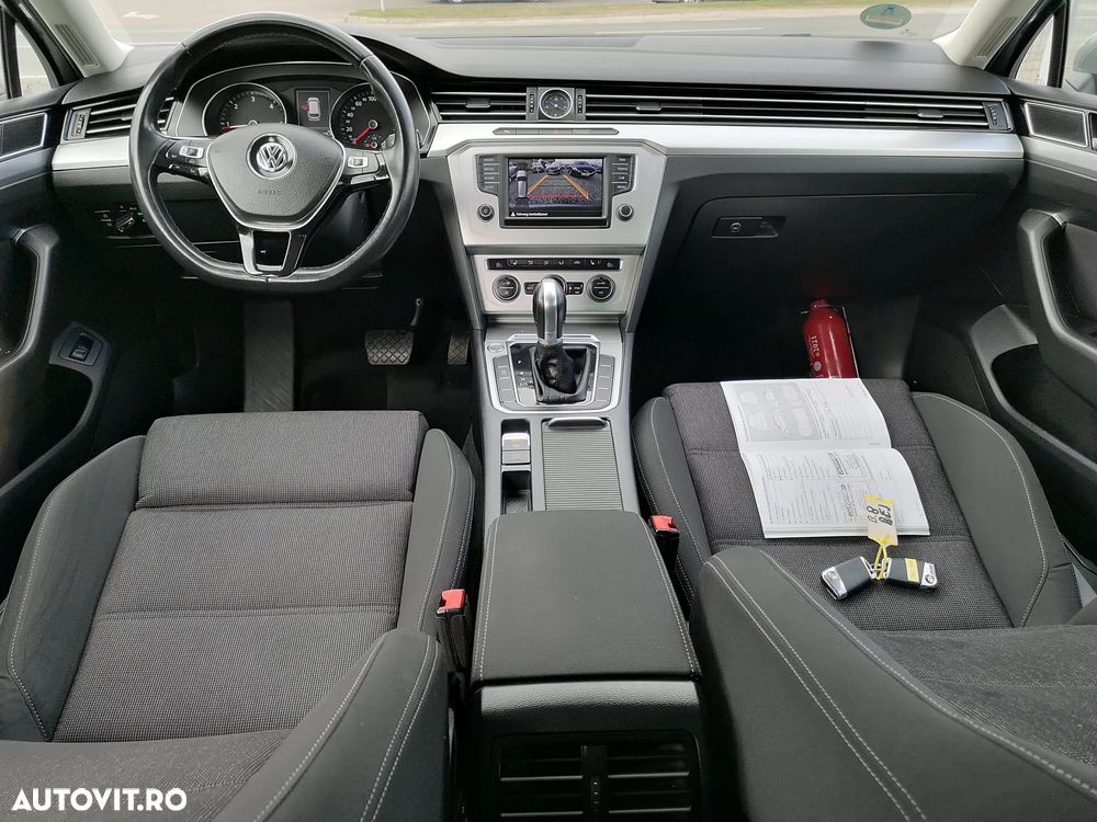 Volkswagen Passat - 20