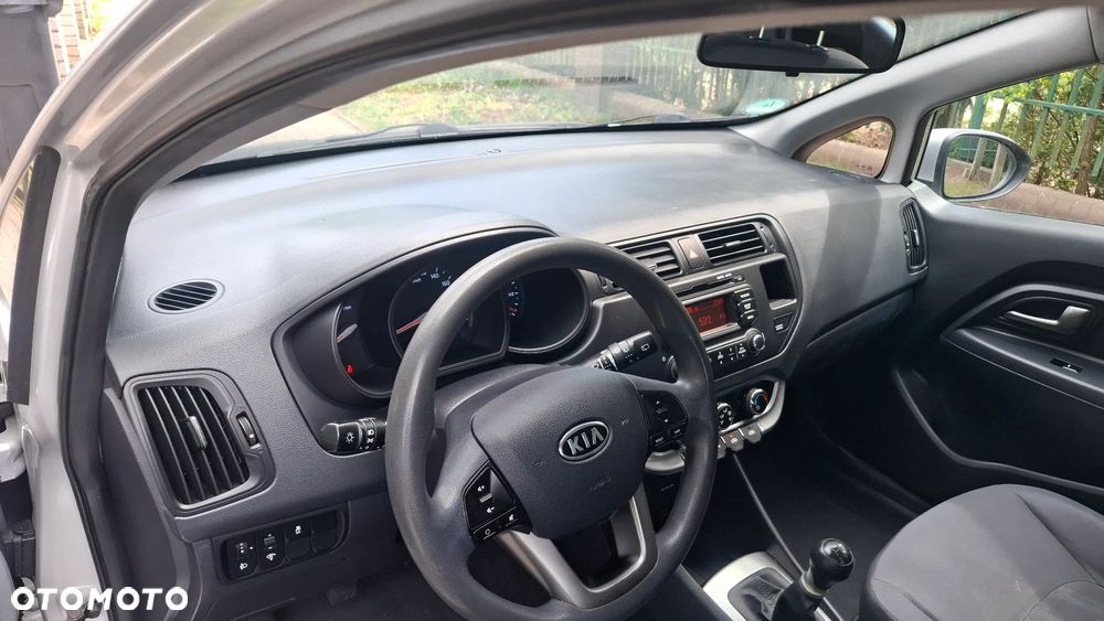 Kia Rio 1.2 Dream Team Edition - 7