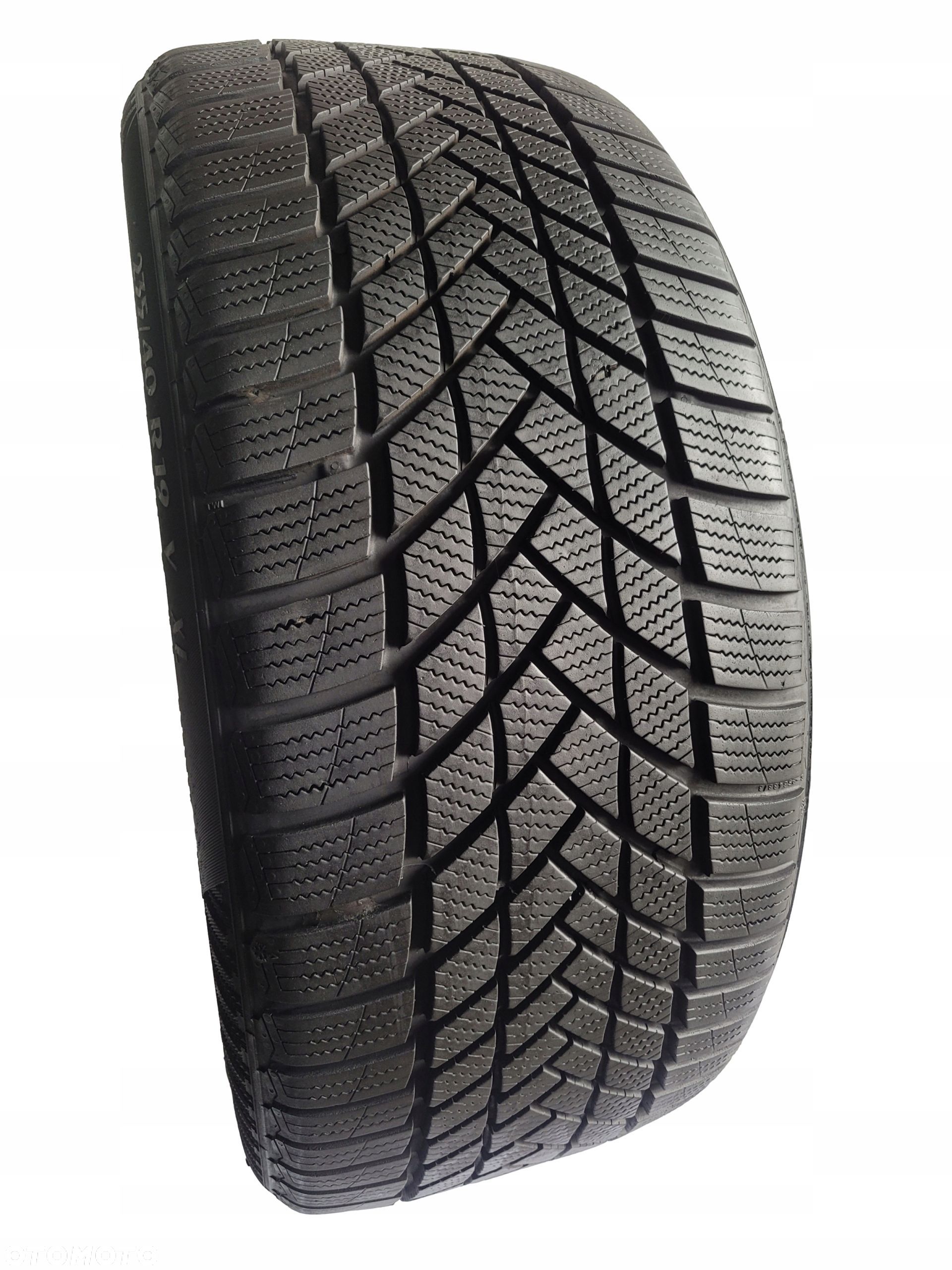 Matador MP93 nordicca 235/40 R19 96V 8.5mm 2023 - 1