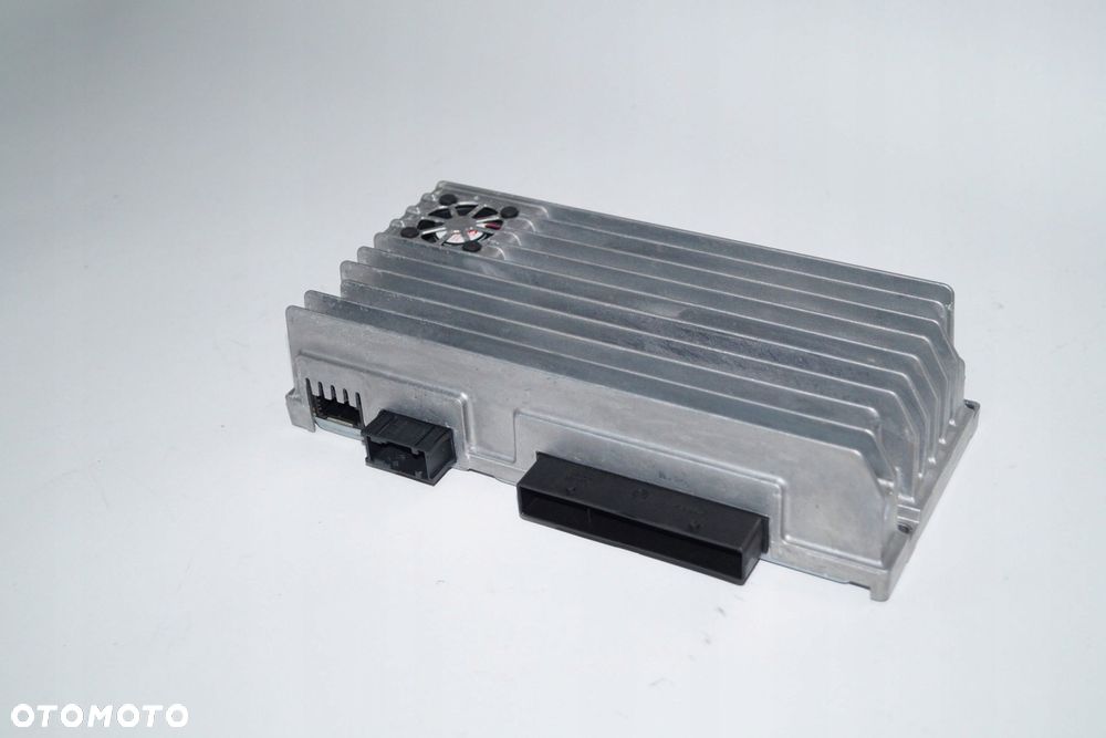 audi q5 8r wzmacniacz bang olufsen 8t0035223an - 3