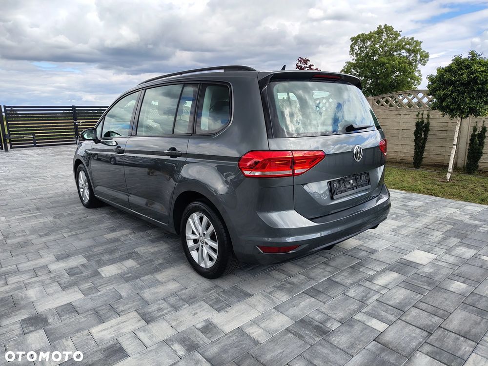 Volkswagen Touran - 6