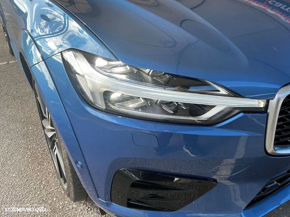 Volvo XC 60 2.0 B5 R-Design AWD - 11