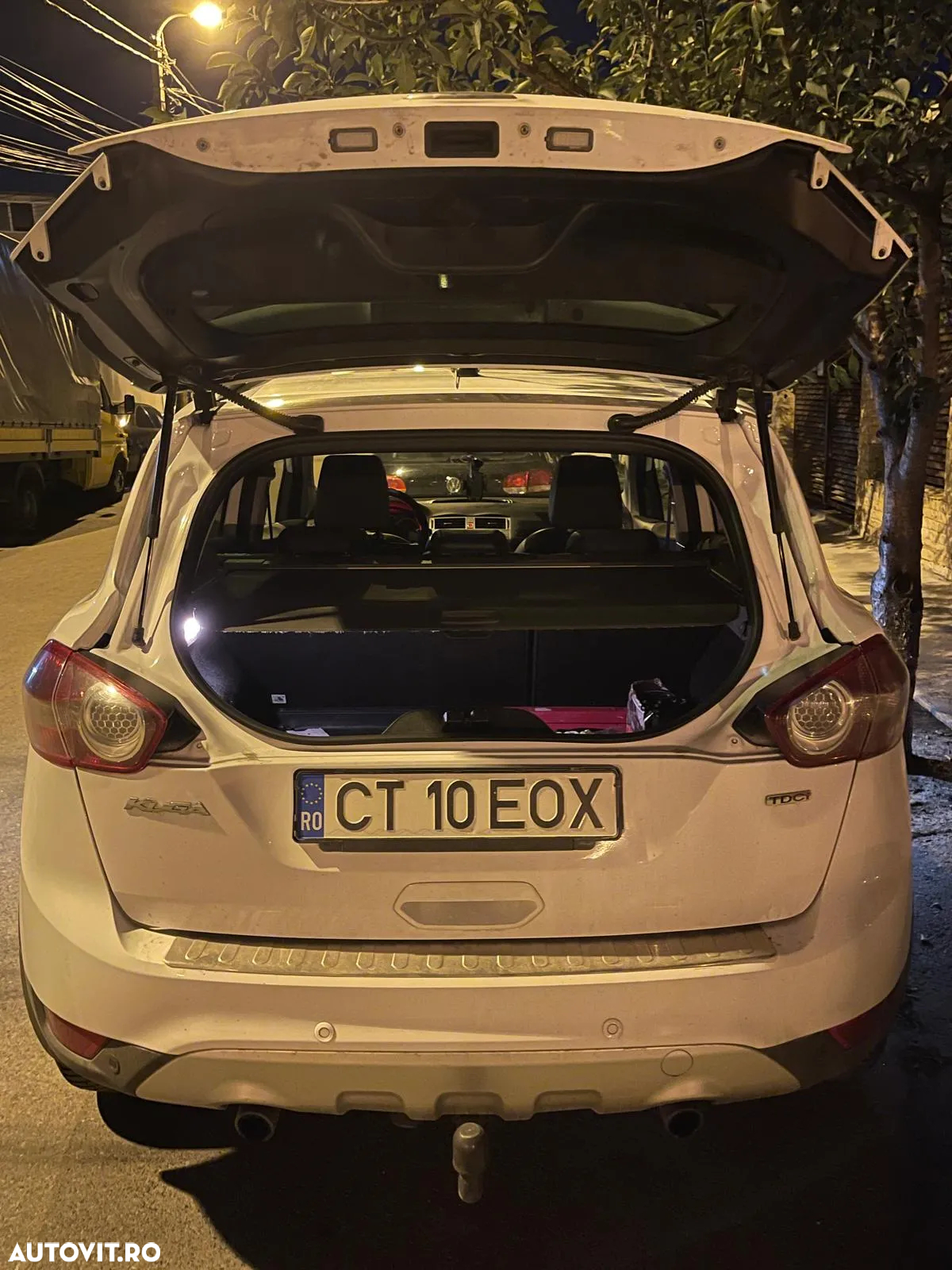 Ford Kuga 2.0 TDCi 4WD Powershift Titanium - 5