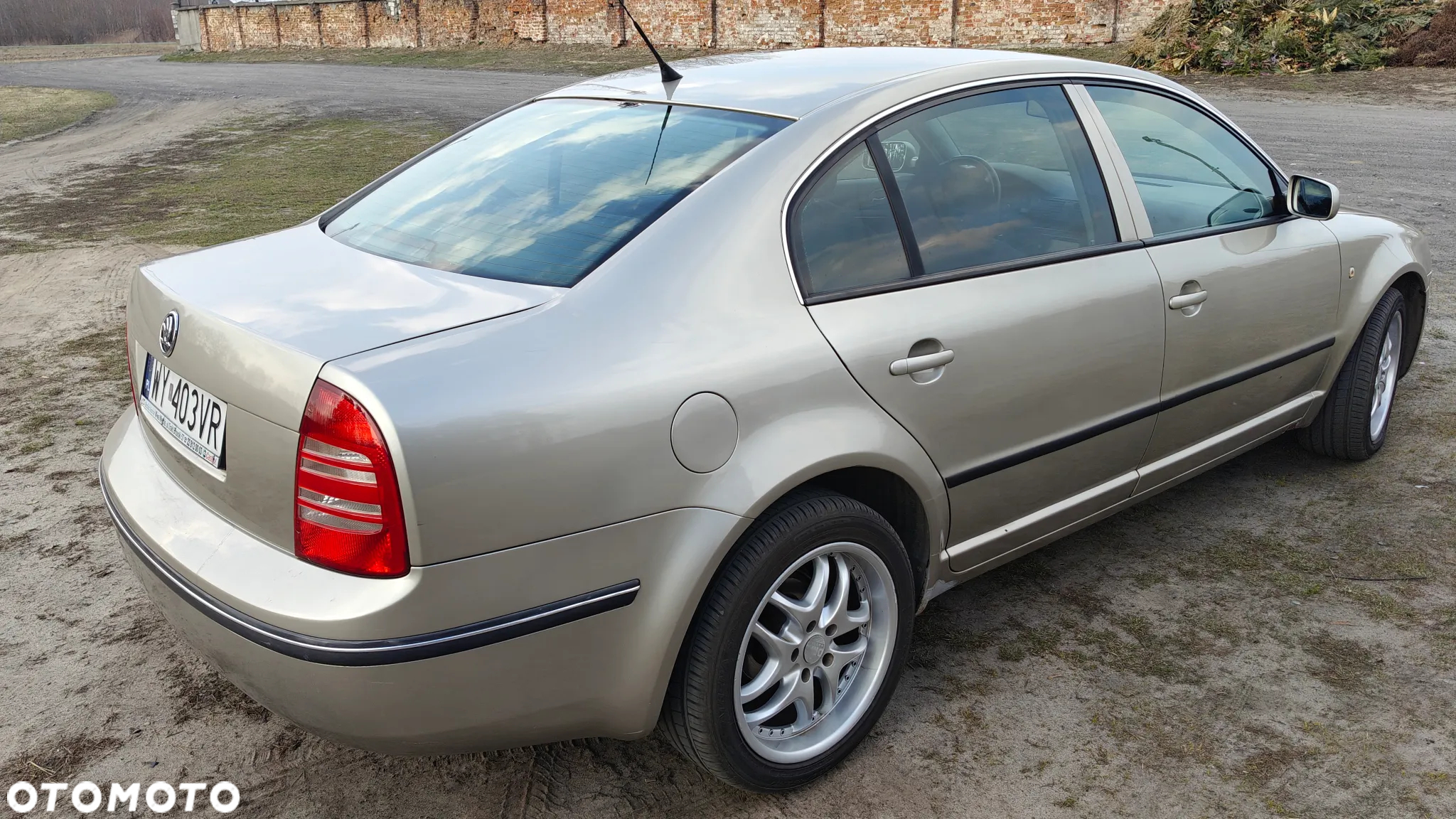Skoda Superb 1.8 Turbo Classic - 4