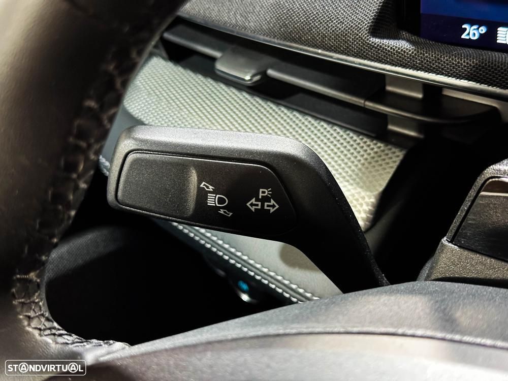 Ford Mustang Mach-E Premium AWD - 43