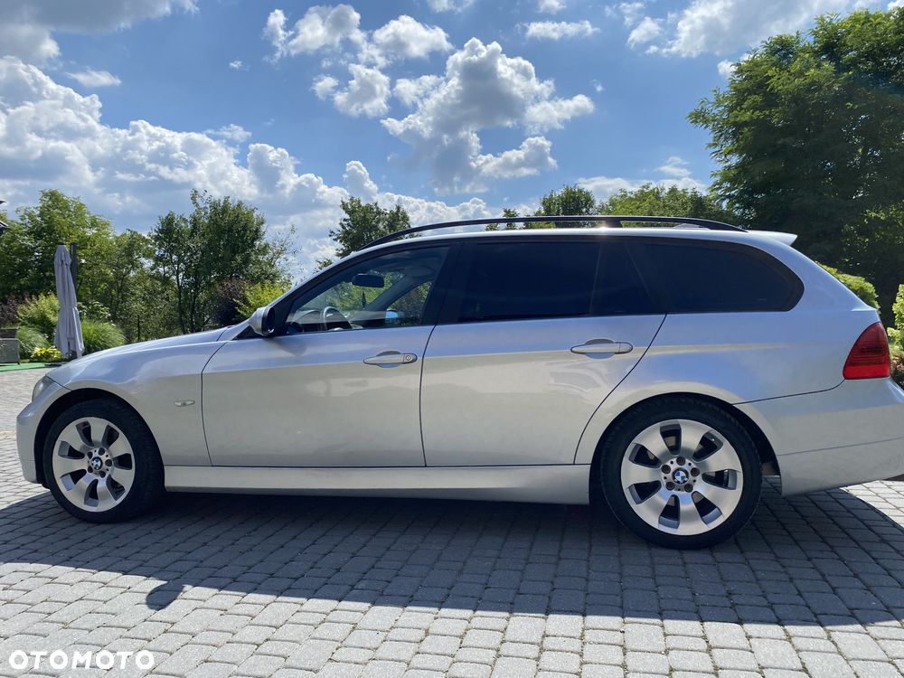 BMW Seria 3 318i - 6