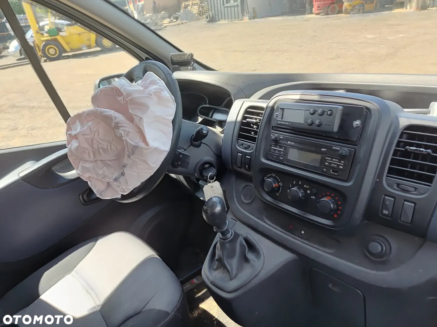 Renault VIVARO TRAFIC 1,6 DCI CHLODNIA KONTENER - 3