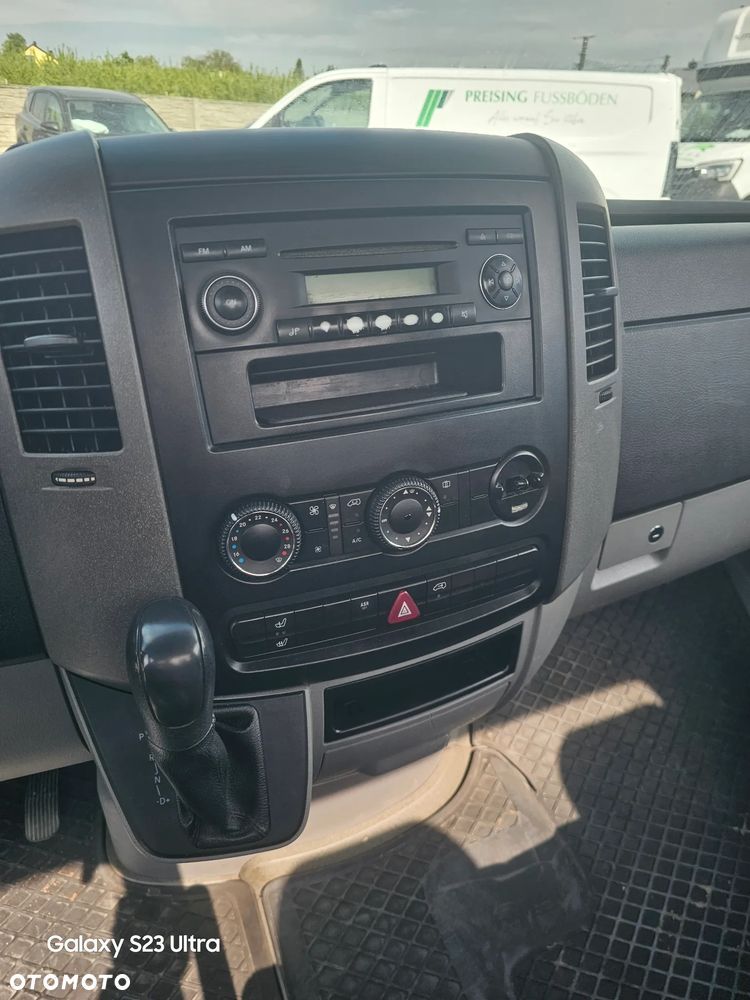 Mercedes-Benz Sprinter 319 - 12