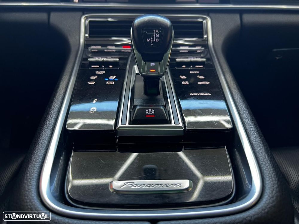 Porsche Panamera Sport Turismo 4 E-Hybrid Platinum Edition PDLS - 41