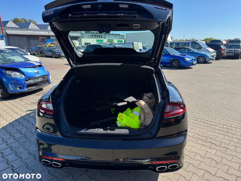 Kia Stinger 3.3 T-GDI V6 GT AWD - 14