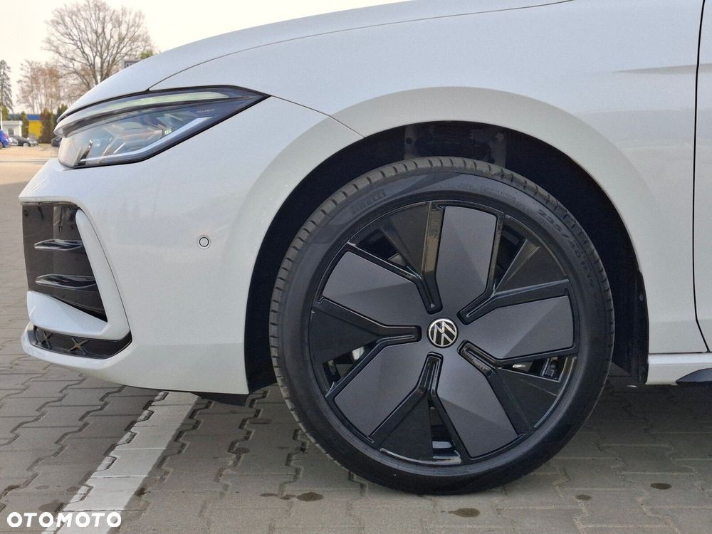 Volkswagen Passat - 5