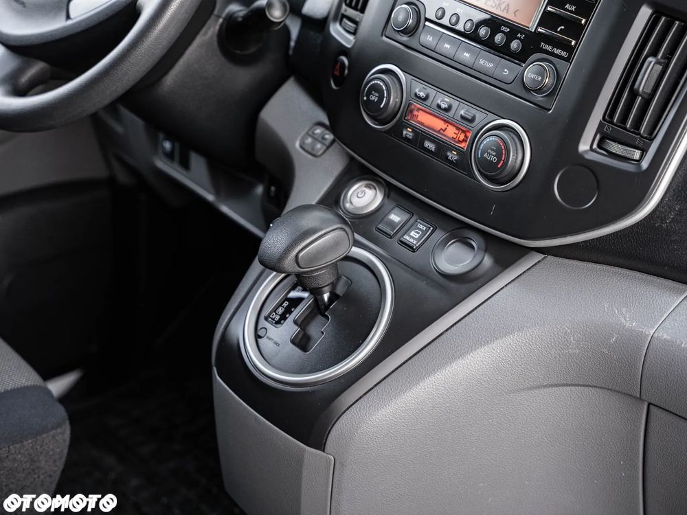 Nissan e-NV200 - 19