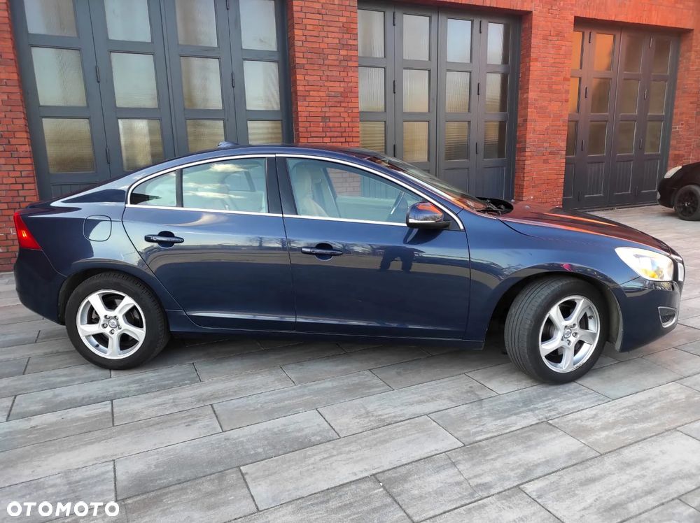 Volvo S60 - 2