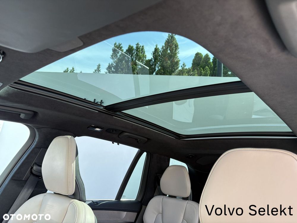 Volvo XC 90 - 21