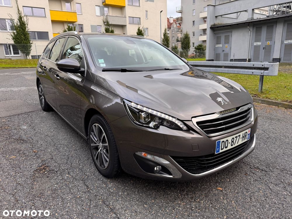 Peugeot 308 1.2 PureTech Allure S&S - 33