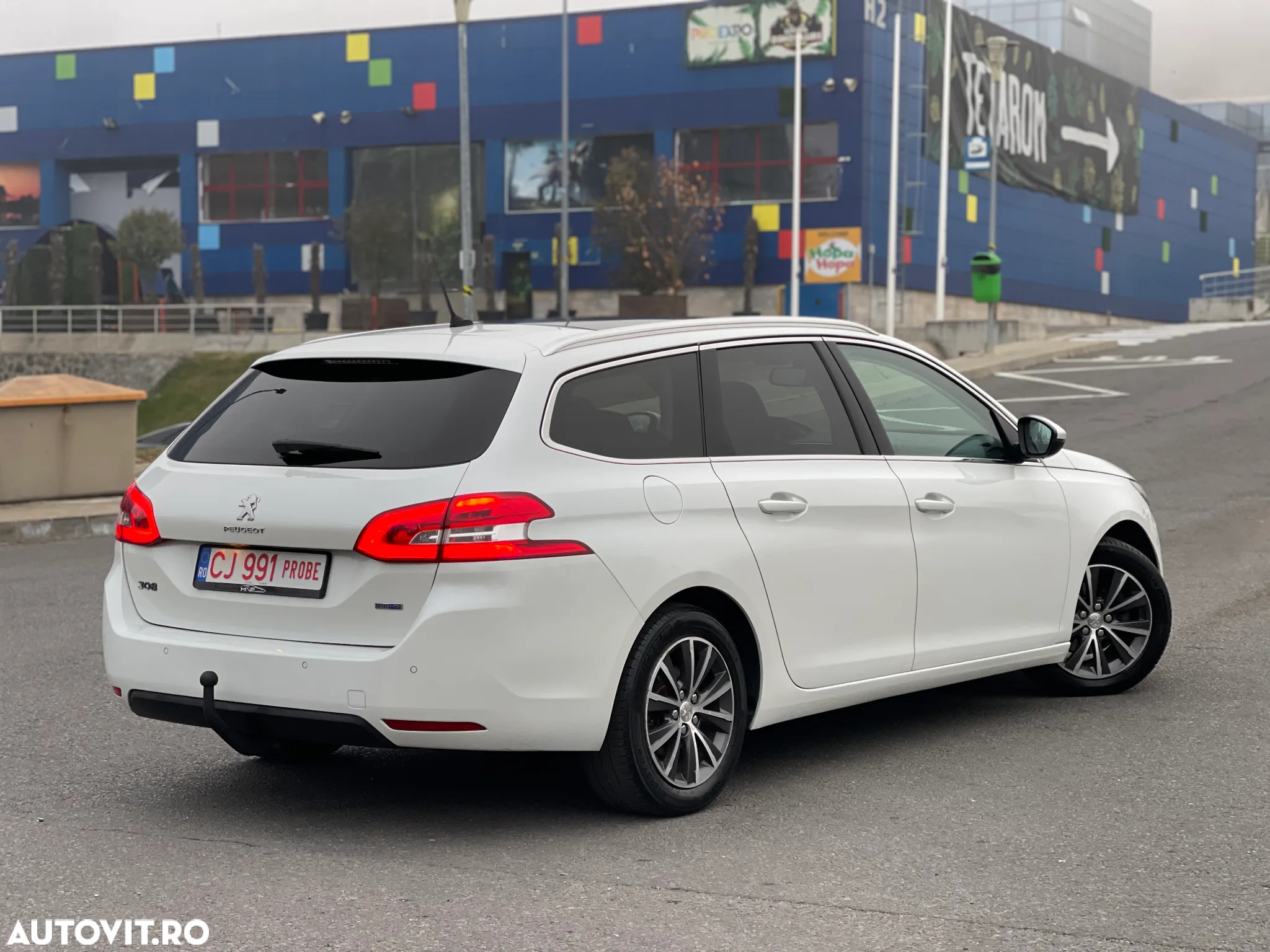 Peugeot 308 SW BlueHDi 120 Stop & Start Business-Line - 3