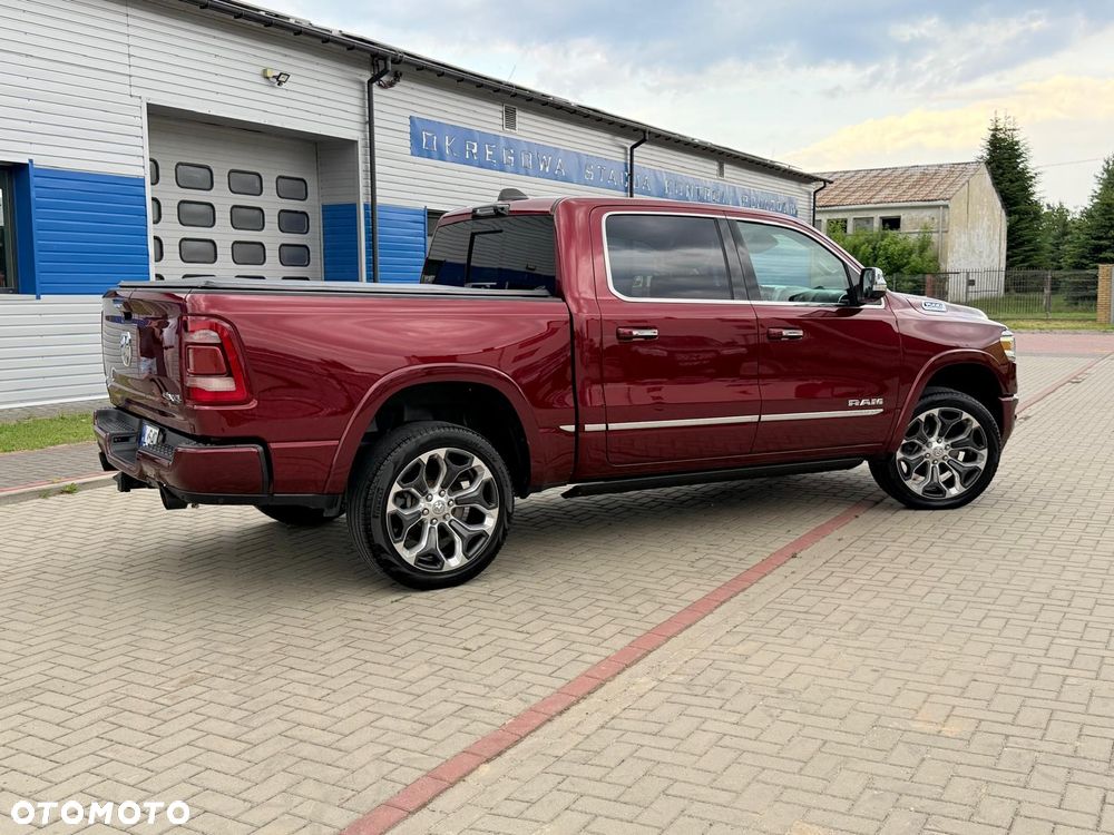 RAM 1500 5.7 eTorque Crew Cab Shortbed Limited Chrome - 4