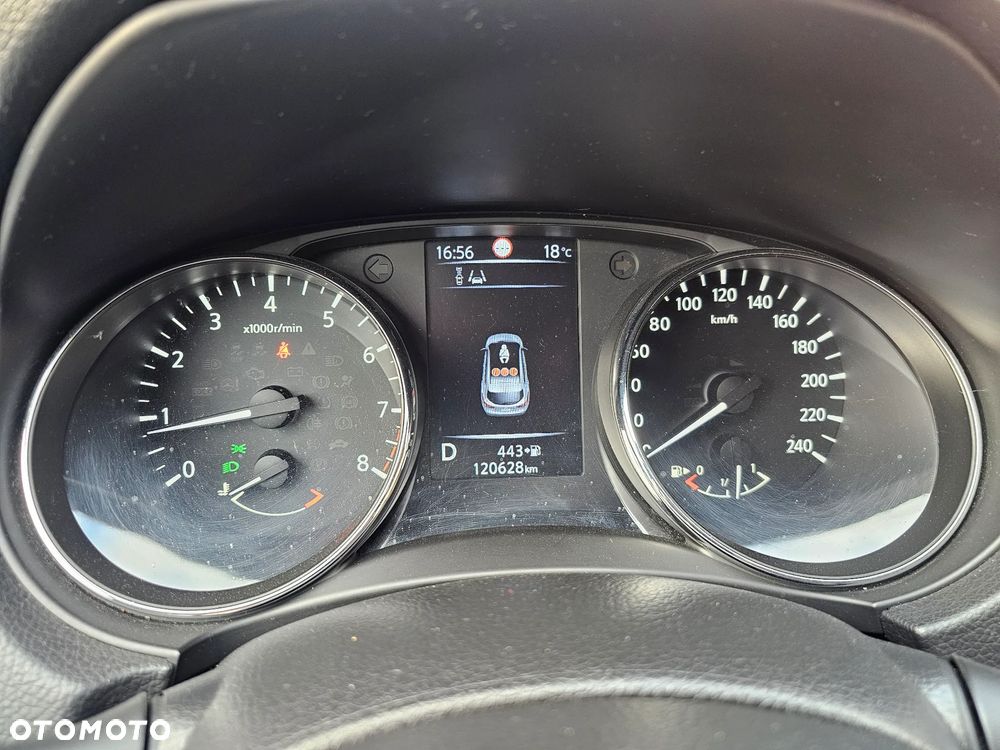 Nissan Qashqai - 23