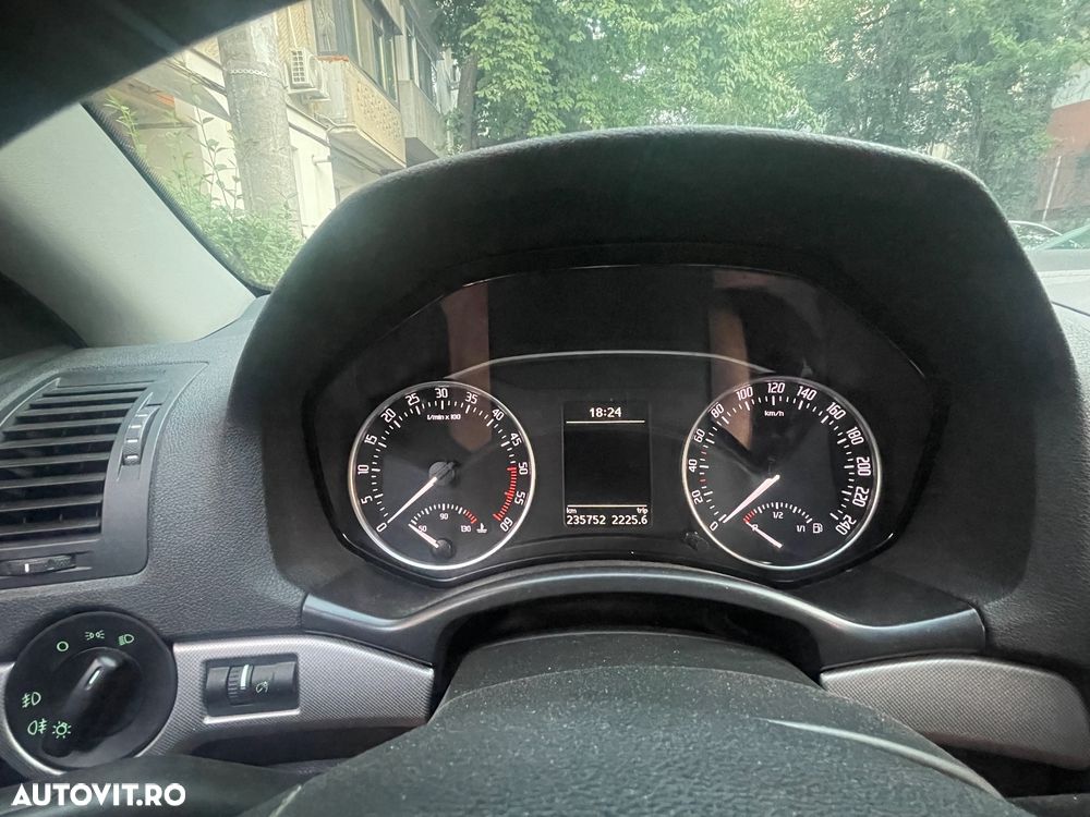 Skoda Octavia 1.6 TDI Business - 5