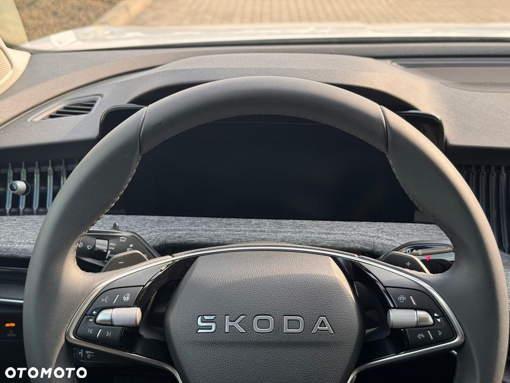 Skoda Superb 2.0 TDI SCR 4x4 Drive DSG - 17