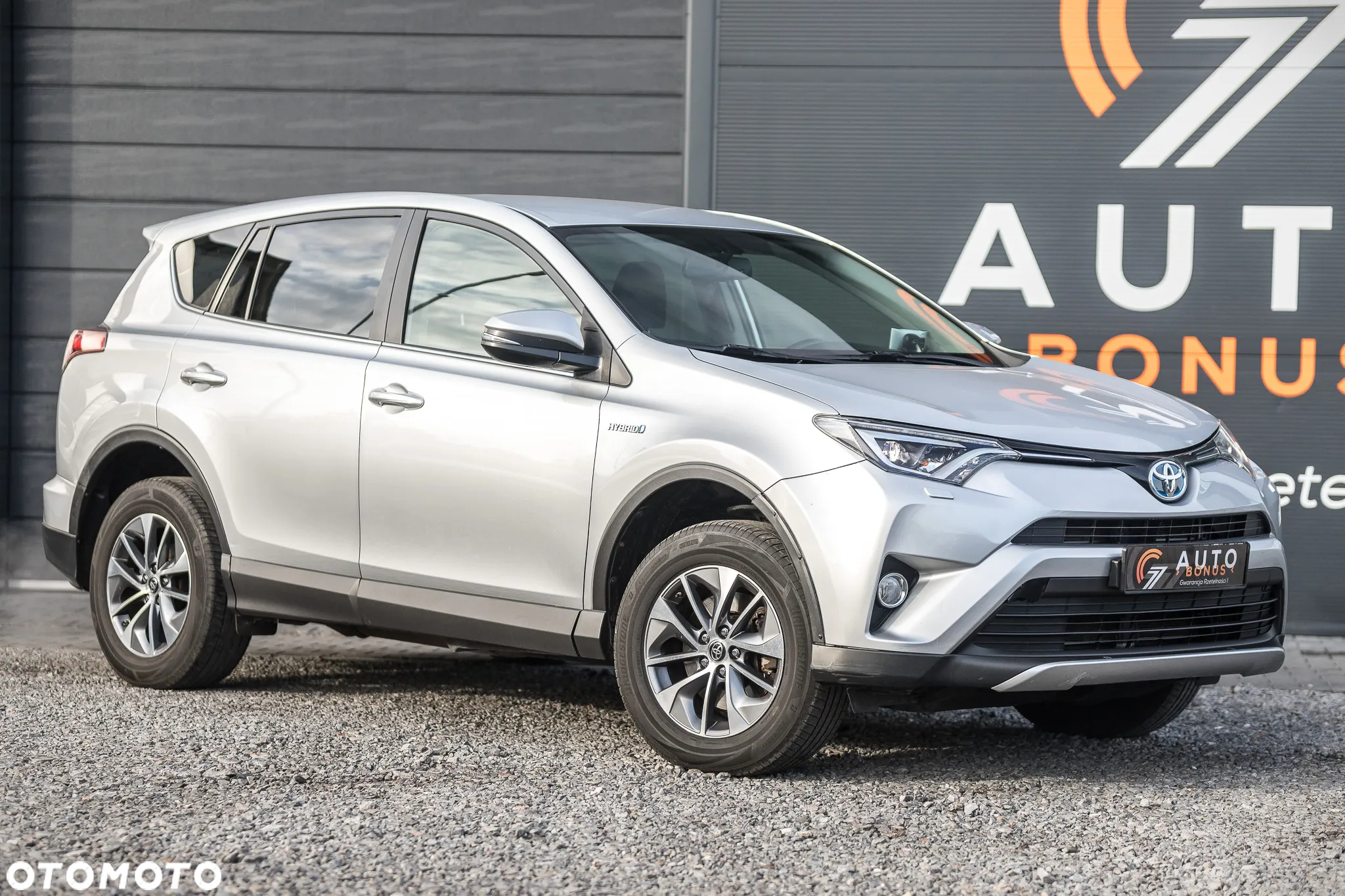 Toyota RAV4 - 4