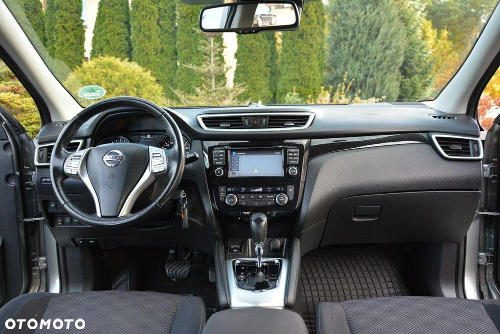 Nissan Qashqai 1.2 DIG-T Tekna Xtronic - 24