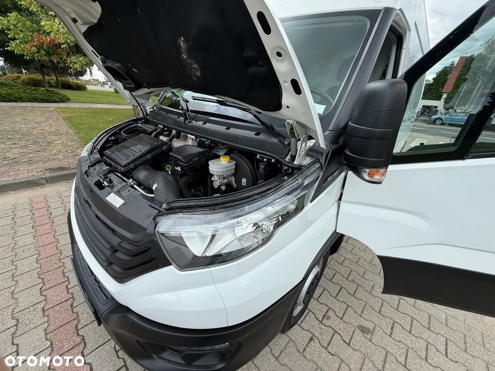Iveco Daily - 12